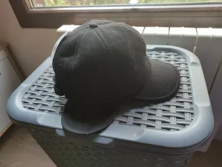 Gorra de caballero de corte clásico para invierno.