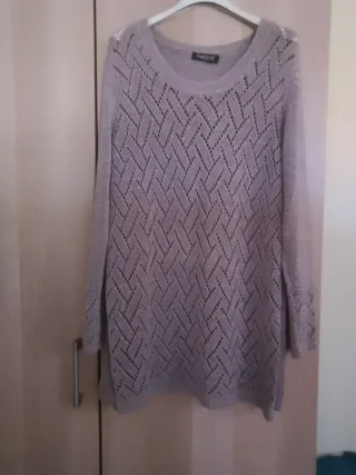 Maglione beige traforato