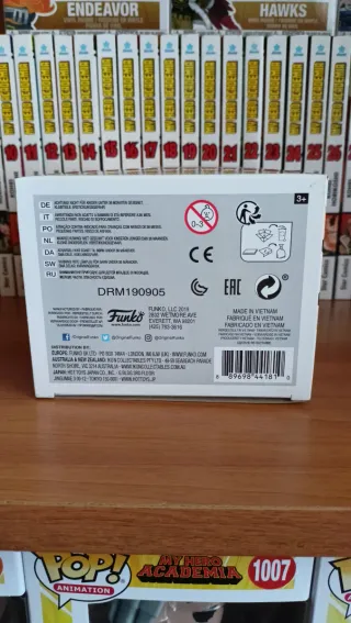 Funko Pop 608 Silver Age All Might glow