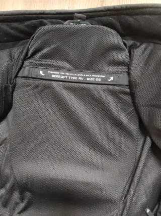 Chaqueta y pantalonMoto Rev'it! Engineered Skin