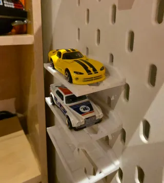 Soporte Hot Wheels SKADIS