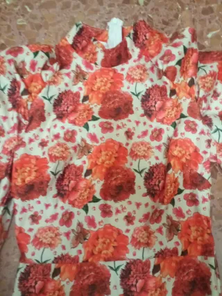 Vestido manga abullonada floral