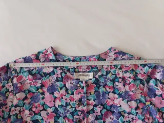 Camisa floral vintage talla M