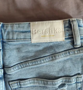 Pantalones vaqueros Bershka, azules