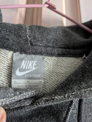 Sudadera Nike Sportswear. Color Gris. Talla M