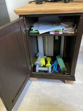 Mesa o escritorio de madera con almacenaje