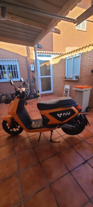 Moto Eléctrica NIU MQI GT L3 4kW Naranja