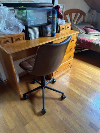 Silla estilo industrial marrón