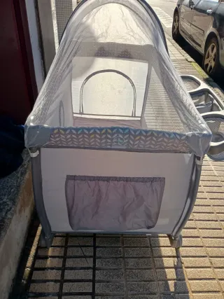 Cuna de viaje LIONELLO con Accesorios