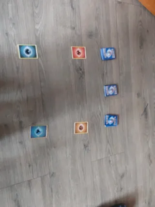 Cartas Pokémon: Energías y cartas Pokémon normales