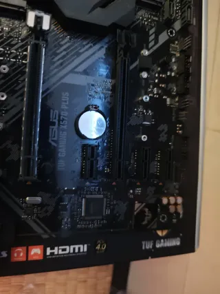 Scheda madre ASUS TUF Gaming X570-PLUS