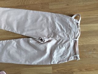 Pantalón rosa nuevo de Mango