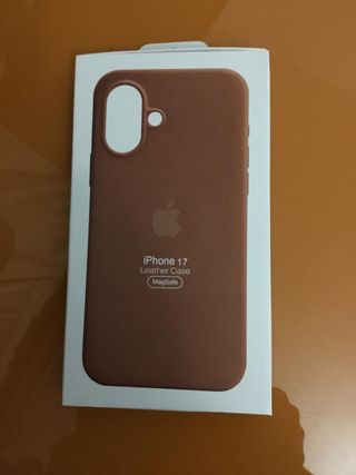 Funda Apple iPhone 17 Piel + Magsafe + Adaptador