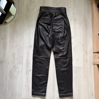 Pantalones de cuero negros