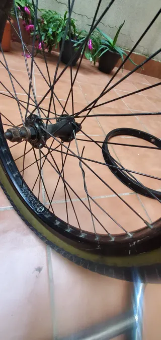 Piezas Bmx: Manillar, Horquilla y Rueda y aro