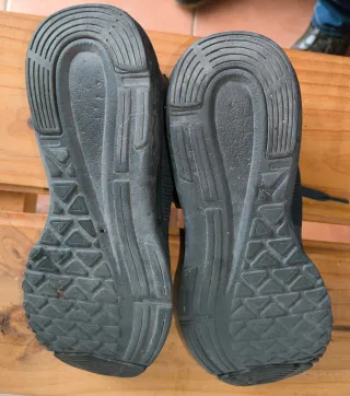 Zapatillas deportivas grises talla 44