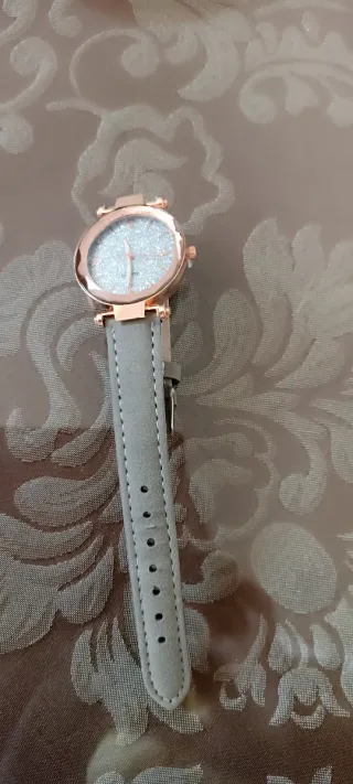 Reloj de pulsera mujer gris y oro