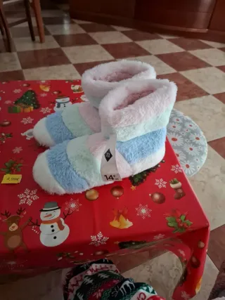 Zapatillas de casa mujer con etiquetas