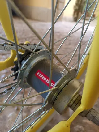 Bicicleta Mini Vélo Amarilla. Como nueva.