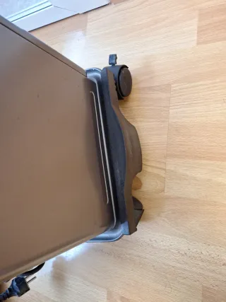 Estufa parafina con ruedas y manguera