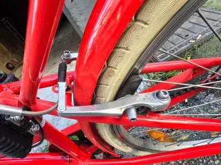 Bicicleta de paseo roja BH Bolero