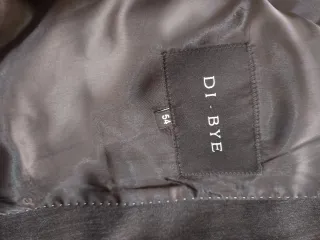 Traje de caballero gris