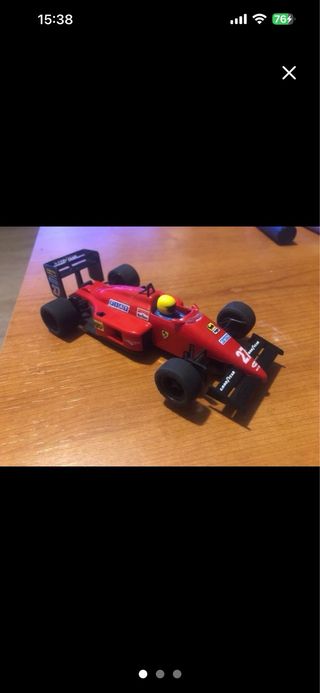 Coche de carreras rojo