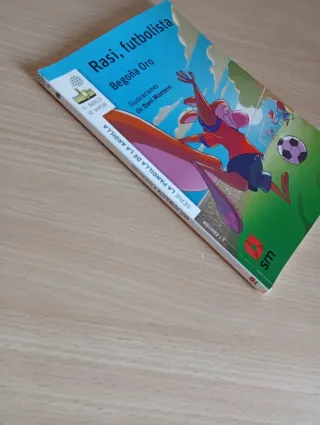 Libro Rasi, futbolista