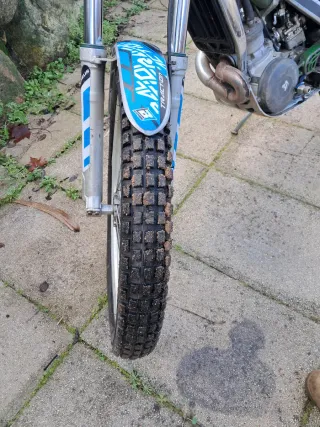 Moto de Trial 125 sherco.