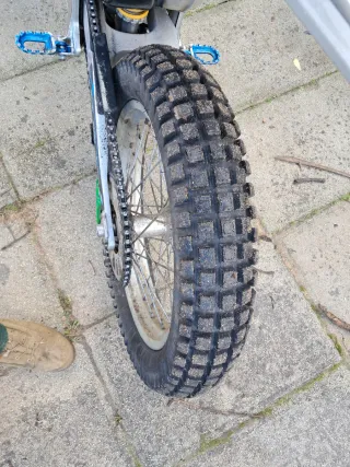 Moto de Trial 125 sherco.