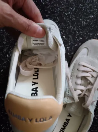 Tenis Bimba y Lola Beige/Blanco Nuevos