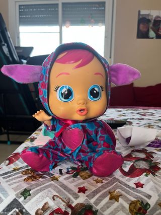 Muñeca Bebé Llorón con Pijama