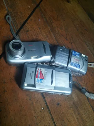 Fotocamere digitali Olympus senza caricabatterie