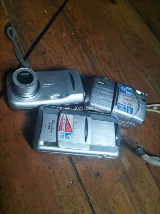 Fotocamere digitali Olympus senza caricabatterie