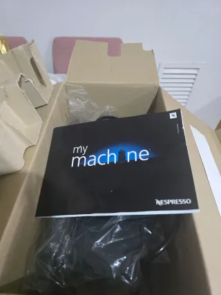 Cafetera Nespresso Inissia Negra