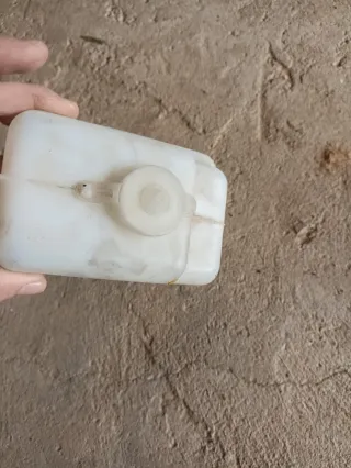 Reservatório cristales Nissan vanette 1992