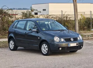 Volkswagen Polo. Etiqueta B