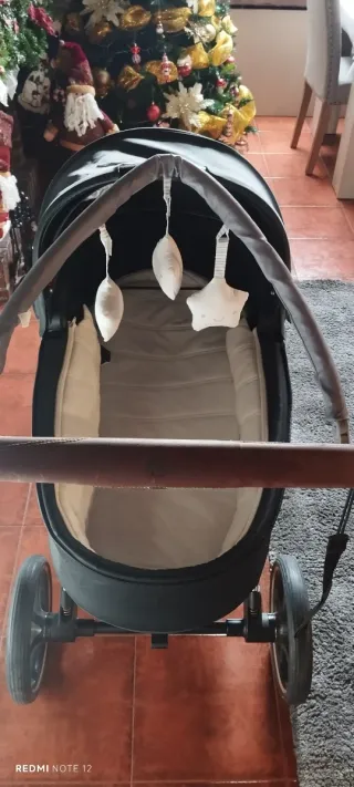 Carrito de bebé Prima Lux con capazo