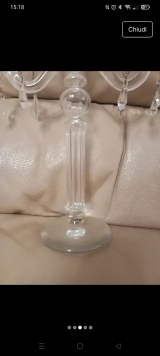 Candelabro di vetro trasparente