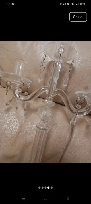 Candelabro di vetro trasparente