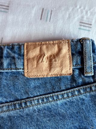 Pantalón vaquero Zara azul oscuro