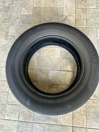 Neumáticos 215/65 R17 MICHELIN