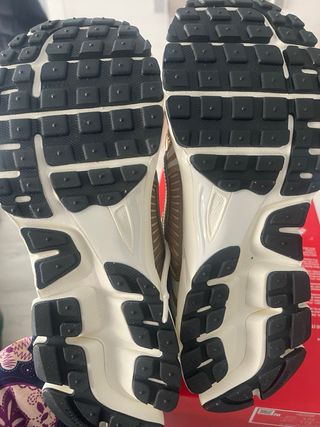 Nike Vomero 5 Oro Blanco