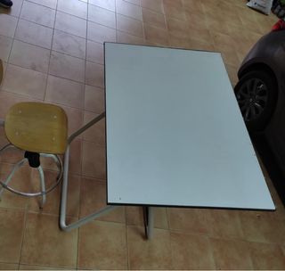 Mesa de Dibujo Metálica y Madera