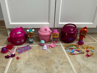 Lote Casas y Muñecas Bebés Llorones