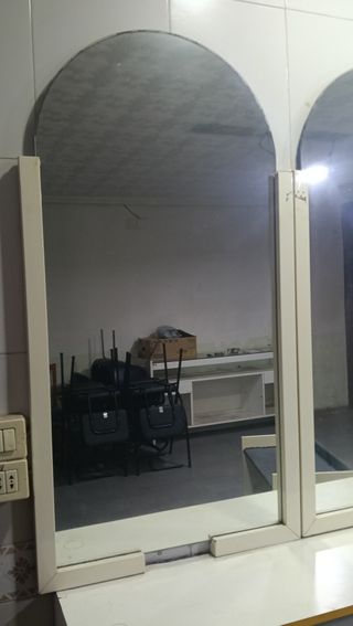 4 Espejos Peluquería con Marco