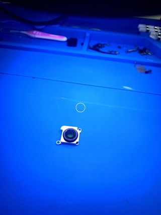 Supporto Fotocamera Posteriore + Lente per iPhone 8 / SE