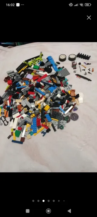 N°(4) Lotes de piezas LEGO