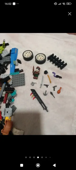 N°(4) Lotes de piezas LEGO