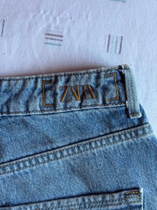 Pantalón vaquero Zara azul